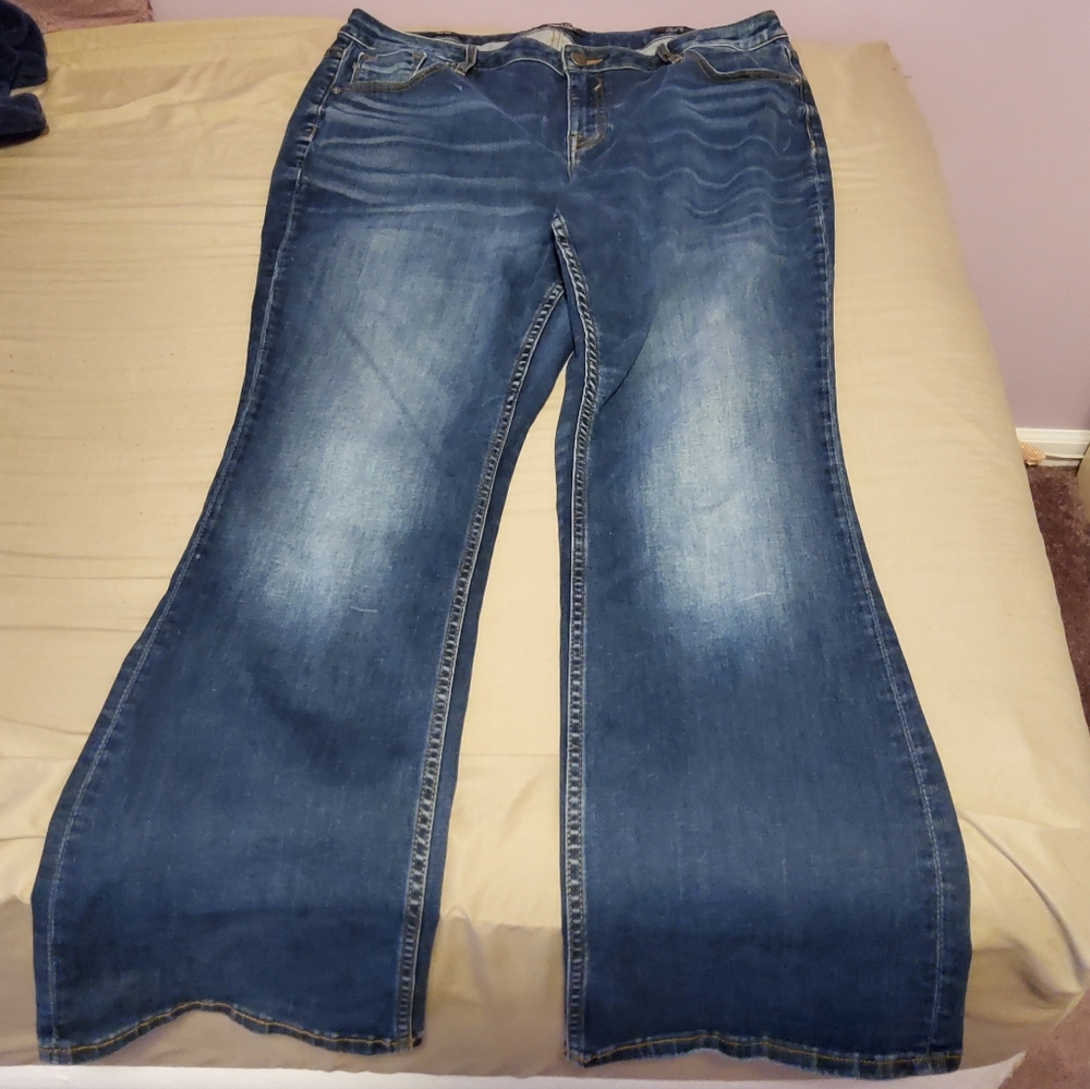 Vigoss Jagger Classic Boot Cut
Jeans